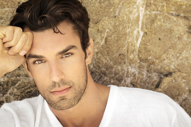 Đàn ông có được 6 nét tướng này, giàu sang phú quý cả đời ảnh 1