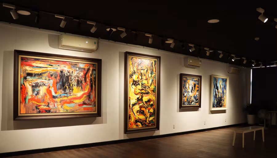 Những bức tranh diễn tả tình huống nhạc của Trần Thế Vĩnh.