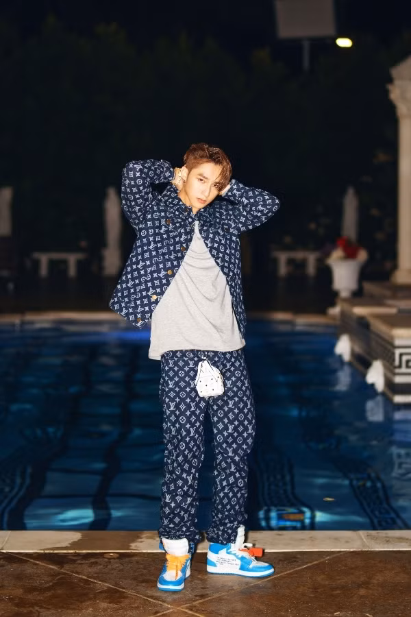 Set đồ có phần 