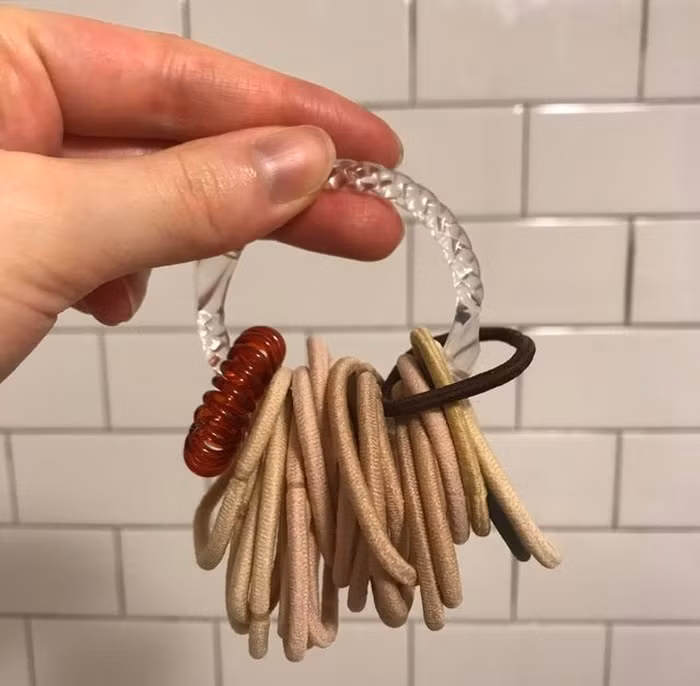 Mẹ chồng khó tính đến mấy cũng phải ngả mũ thán phục vì tài dùng đồ độc lạ nhưng hiệu quả của cô con dâu 