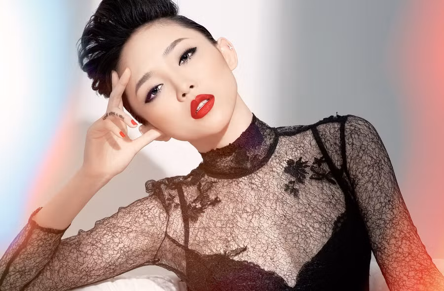 Với Tóc Tiên, hình ảnh cá tính và có phần nổi loạn trên sân khấu mà khán giả vẫn thường thấy không phải là con người thật của cô ngoài đời.  Ảnh:Afamily