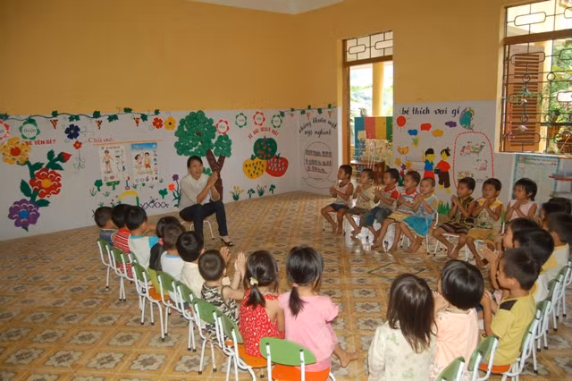 Giờ học của các cháu mầm non ở Điện Biên.
