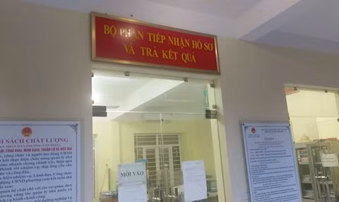 Bộ phận một cửa thuộc UBND phường Văn Miếu, nơi xảy ra vụ việc