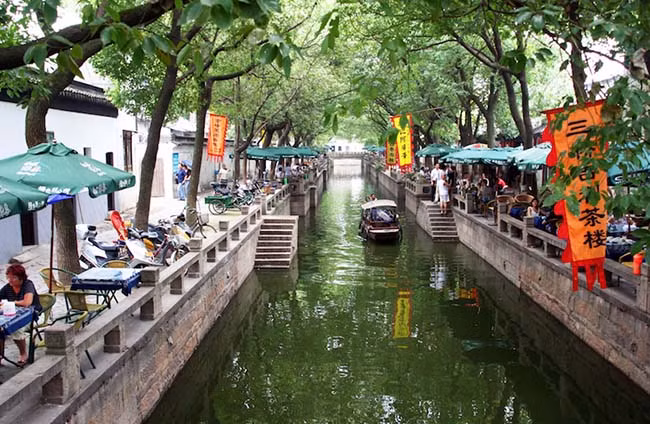 nhung thi tran nho thanh binh khien ban ngo lac vao phim co trang trung quoc hinh anh 11