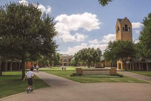 di hoc ma tuong den disney land vi nhung ngoi truong dep nhu lau dai - 11