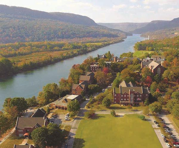 Những ngôi trường đẹp như lâu đài Disney land ảnh 9 di hoc ma tuong den disney land vi nhung ngoi truong dep nhu lau dai - 10