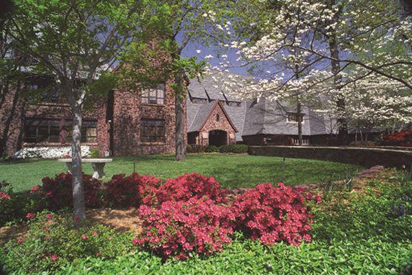 Những ngôi trường đẹp như lâu đài Disney land ảnh 3 di hoc ma tuong den disney land vi nhung ngoi truong dep nhu lau dai - 4