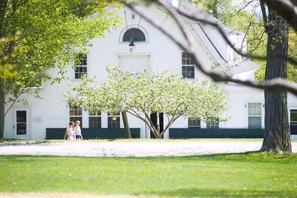 di hoc ma tuong den disney land vi nhung ngoi truong dep nhu lau dai - 13