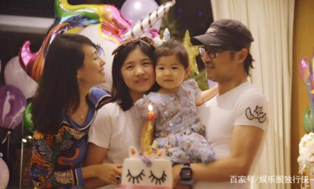 Dân mạng dậy sóng với vẻ đẹp thuần khiết của Chương Tử Di năm 24 tuổi ảnh 6 Vẻ đẹp thuần khiết của Chương Tử Di năm 24 tuổi làm dậy sóng mạng xã hội-8
