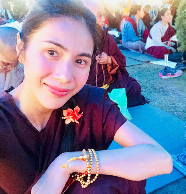 Thủy Tiên công khai kể tội con gái phao tin thất thiệt khi mẹ đi tu ở nước ngoài - Ảnh 1. Thủy Tiên công khai kể tội con gái phao tin thất thiệt khi mẹ đi tu ở nước ngoài - Ảnh 1.