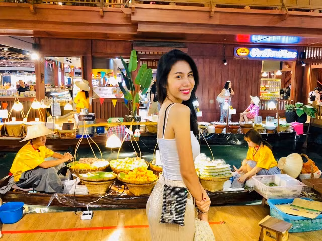 Bị chê xấu khi khoe ảnh đi chơi với Thủy Tiên, Công Vinh đáp trả cực hài hước