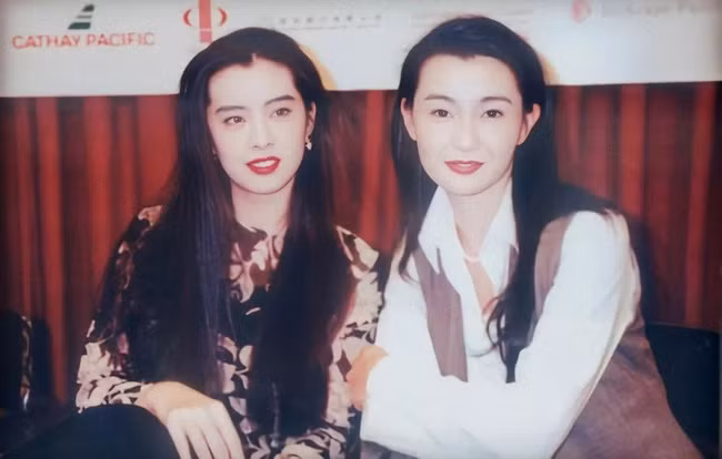 Nhìn lại nhan sắc của loạt đại mỹ nhân Cbiz gần 20 năm trước để hiểu rằng Dương Mịch, Địch Lệ Nhiệt Ba của hiện tại nhạt nhòa thế nào - Ảnh 8. Nhìn lại nhan sắc của loạt đại mỹ nhân Cbiz gần 20 năm trước để hiểu rằng Dương Mịch, Địch Lệ Nhiệt Ba của hiện tại nhạt nhòa thế nào - Ảnh 8.