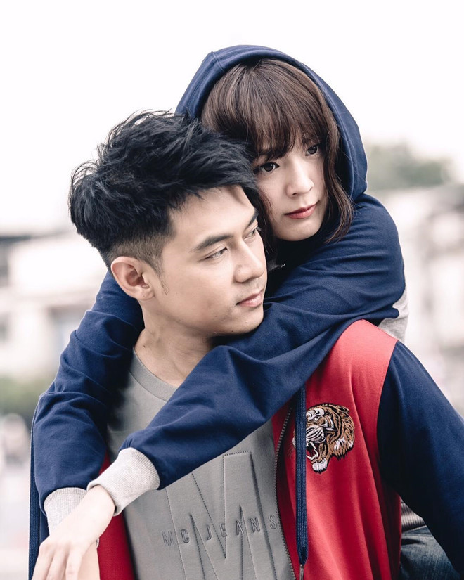 Dan và Pattie gặp nhau lần đầu tiên khi cùng tham gia dự án phim Điệp viên (2009) và công khai tình cảm một năm sau đó. Theo Bangkok Post, đây là cặp đôi "phim giả tình thật" nổi tiếng nhất Thái Lan và thường được gọi là "tiên đồng ngọc nữ" vì tương xứng ngoại hình, tài năng. Chuyen tinh 10 nam ngot ngao cua cap doi