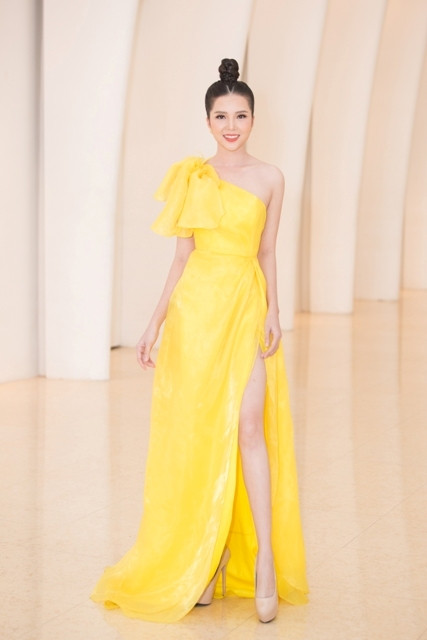 Hoa khôi Thúy Vi. Hoa khôi Thúy Vi.