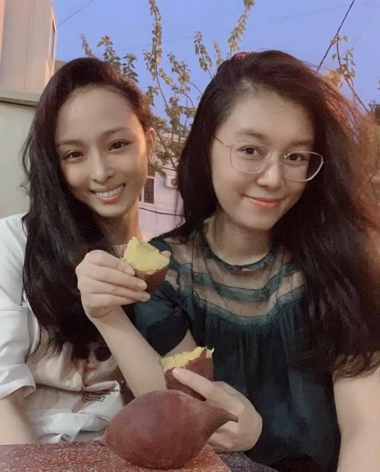 Nhan sắc rạng rỡ của Hoa hậu Trương Hồ Phương Nga sau khi thoát khỏi lao lý ảnh 2