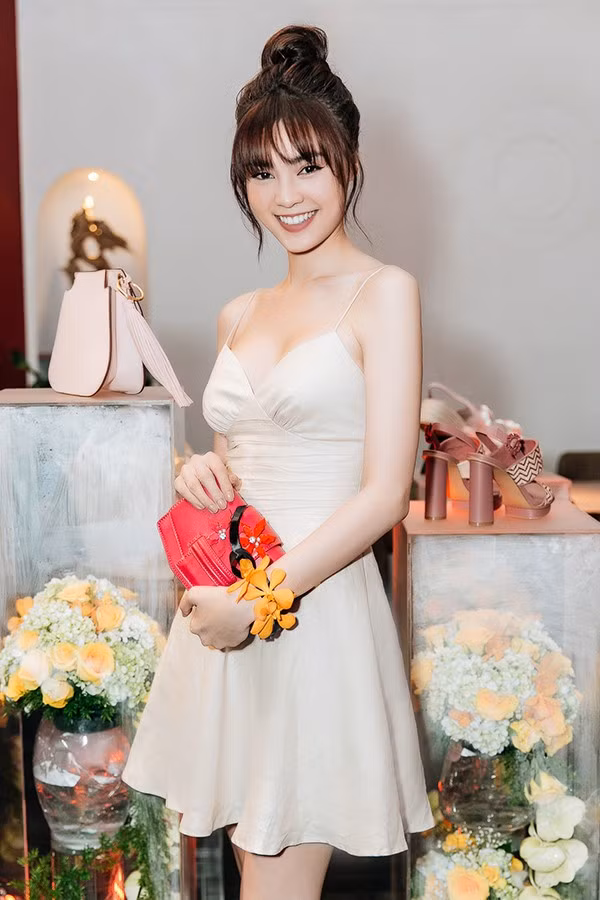 Một góc nhà đẹp như khách sạn 5 sao của Ninh Dương Lan Ngọc