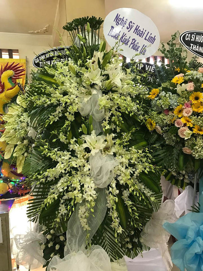 Xúc động bức ảnh cuối cùng Việt Hương chụp chung với ba trước khi ông qua đời ảnh 1 Việt Hương chia sẻ bức ảnh cuối cùng chụp chung với ba gây xúc động - ảnh 1