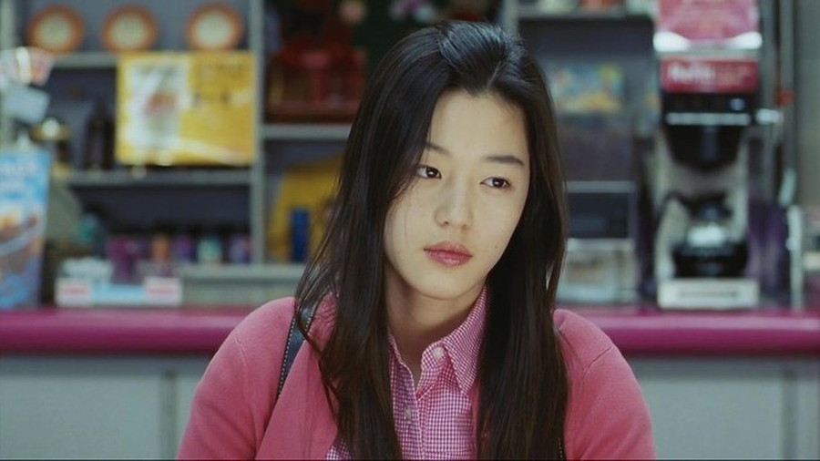 Nhan sắc cực đỉnh của vợ chồng Jeon Ji Hyun ảnh 8