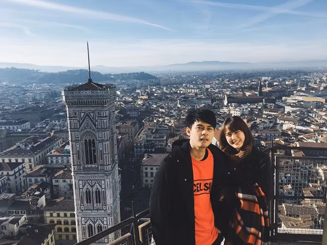 Chuyen tinh 10 nam ngot ngao cua cap doi 