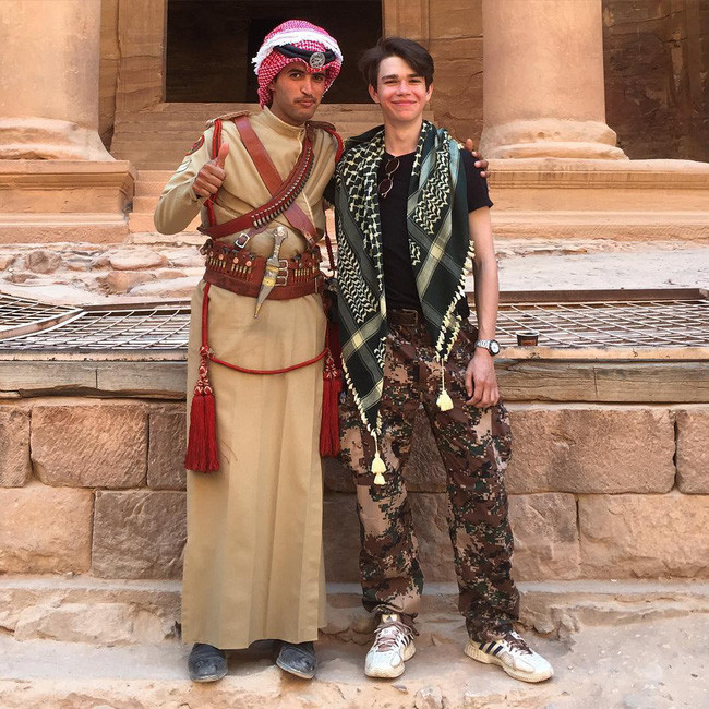 Không phải chị dâu Kate, đây mới là “đối thủ” đáng gờm của Meghan trong gia đình hoàng gia - Ảnh 2.