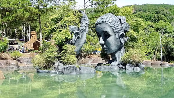 Xuất hiện Hồ Vô Cực ở Đà Lạt khiến dân tình rần rần rủ nhau đến check-in