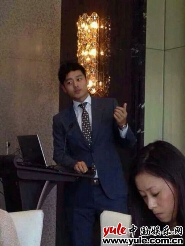 Nhan sắc cực đỉnh của vợ chồng Jeon Ji Hyun ảnh 24