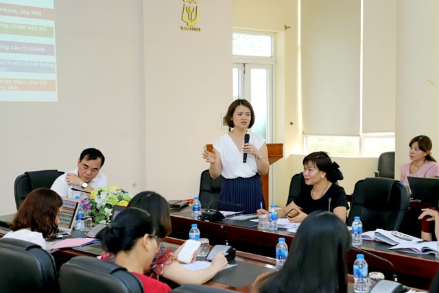 Bà Cù Thị Thủy - Phó trưởng Phòng Phát triển đội ngũ nhà giáo và cán bộ quản lý (Bộ GD&ĐT) Bà Cù Thị Thủy - Phó trưởng Phòng Phát triển đội ngũ nhà giáo và cán bộ quản lý (Bộ GD&ĐT)