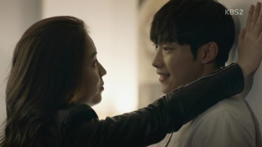 7 phim truyền hình nữ quyền Hàn Quốc đáng xem nhất thập kỉ vừa qua - Có ai còn nhớ Quán cà phê Hoàng tử không? - Ảnh 2. 7 phim truyền hình nữ quyền Hàn Quốc đáng xem nhất thập kỉ vừa qua - Có ai còn nhớ Quán cà phê Hoàng tử không? - Ảnh 2.