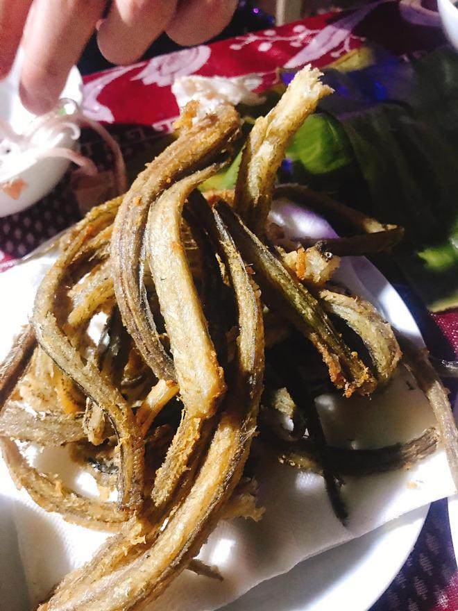 le thuy ve que khoe dac san que nha, lan khue tro mat vi &#34;canh la qua&#34; - 3