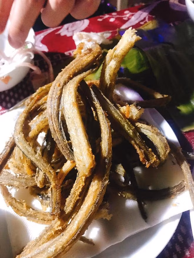 le thuy ve que khoe dac san que nha, lan khue tro mat vi "canh la qua" - 3