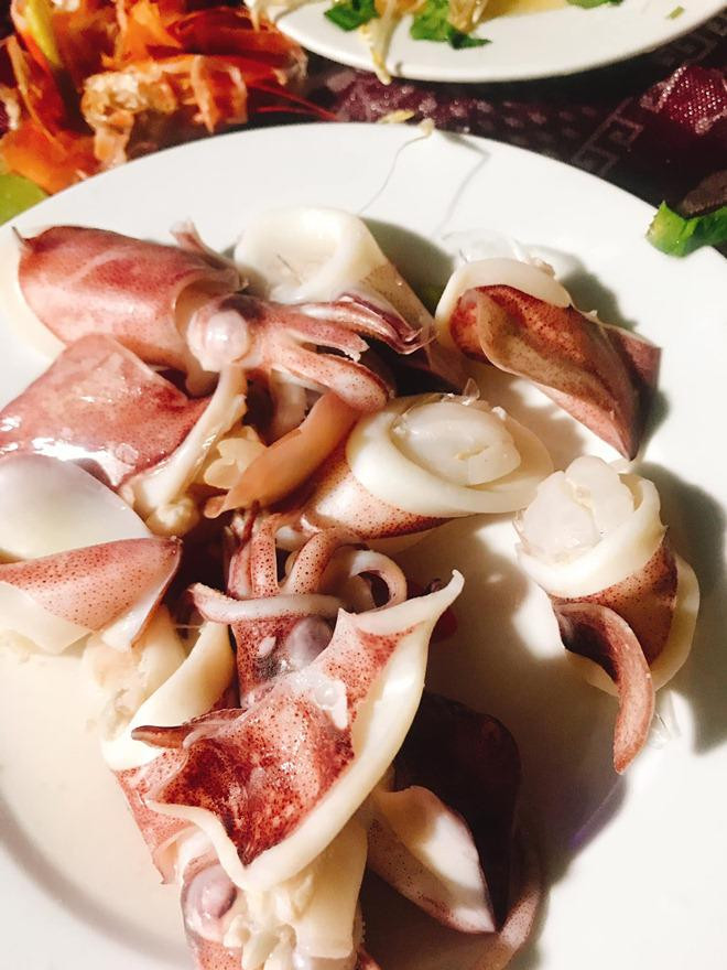 le thuy ve que khoe dac san que nha, lan khue tro mat vi &#34;canh la qua&#34; - 2