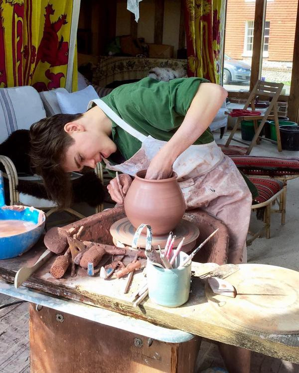 Không phải chị dâu Kate, đây mới là “đối thủ” đáng gờm của Meghan trong gia đình hoàng gia - Ảnh 3.