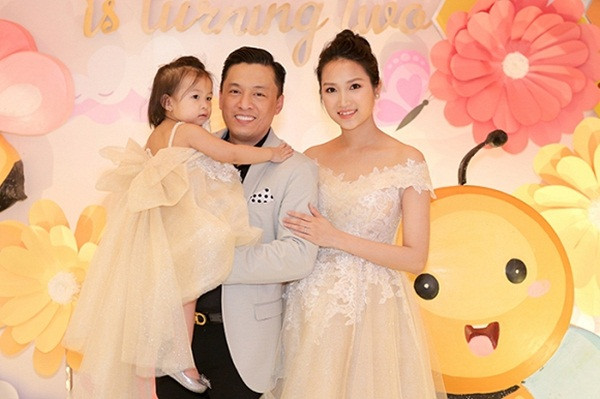 Vợ thứ hai Lam Trường đăng tâm trạng buồn, dấy lên nghi án hôn nhân rạn nứt ảnh 3 Empty