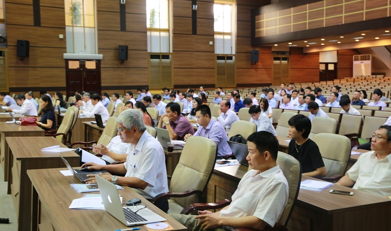 Các đại biểu tại hội nghị tập huấn, triển khai bộ công cụ đo lường sự hài lòng của người dân với dịch vụ giáo dục công