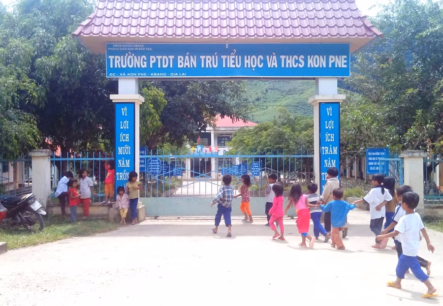 Ngôi trường Kon Pne