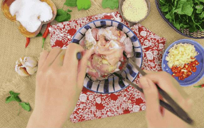 Cách nấu canh gà lá giang ngon đúng điệu, cho mâm cơm ngày lễ thêm mới lạ ảnh 2