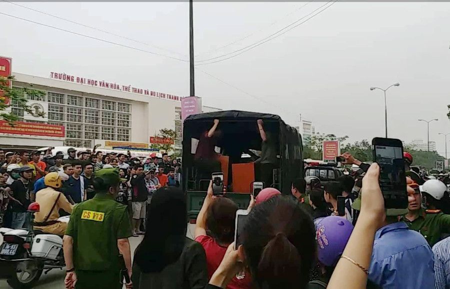 Địa điểm này nằm đối diện với 2 trường ĐH lớn của Thanh Hóa