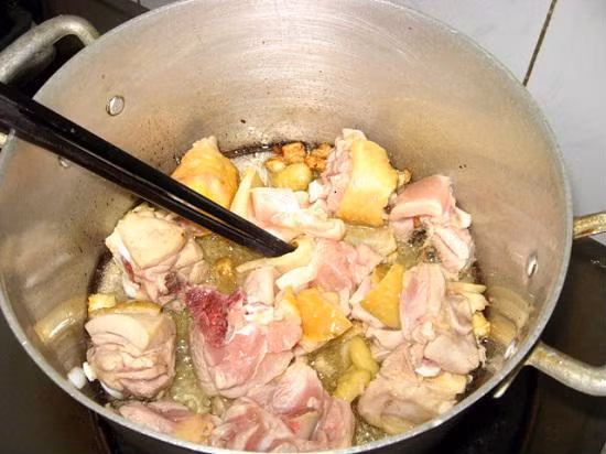 Cách nấu canh gà lá giang ngon đúng điệu, cho mâm cơm ngày lễ thêm mới lạ ảnh 3