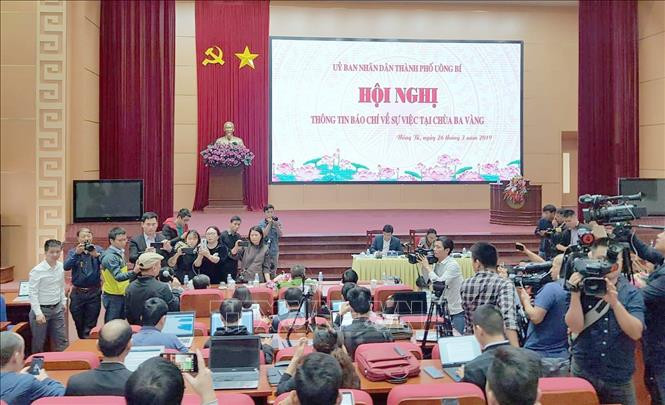 "Thỉnh vong" chùa Ba Vàng có phải là mê tín dị đoan: Chờ thông tin từ Trung ương Giáo hội Phật giáo ảnh 2 Chú thích ảnh