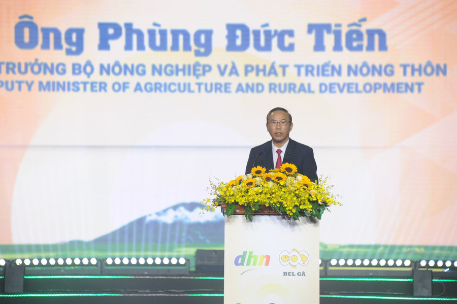 Thứ trưởng Bộ NN&amp;PTNT Phùng Đức Tiến. Ảnh: Ng.Vy.