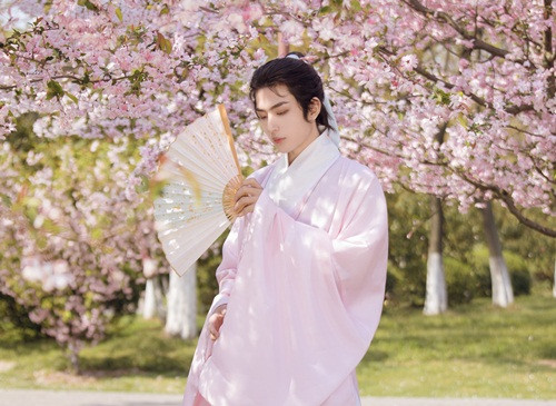 Tại sao Phan An được mệnh danh là đệ nhất mỹ nam Trung Quốc, không người sánh bằng hình ảnh 3 tai sao phan an duoc menh danh la de nhat my nam trung quoc, khong nguoi sanh bang hinh anh 3