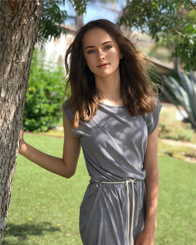 Bất ngờ trước hình ảnh hiện tại của mẫu nhí Nga được mệnh danh đẹp nhất thế giới ảnh 17 Bất ngờ trước hình ảnh hiện tại của mẫu nhí Nga được mệnh danh đẹp nhất thế giới ảnh 17