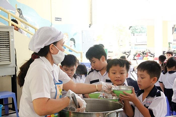 Dự án Bữa ăn Học đường được triển khai đến tỉnh Quảng Ngãi ảnh 2 Dự án Bữa ăn Học đường được triển khai đến tỉnh Quảng Ngãi ảnh 2