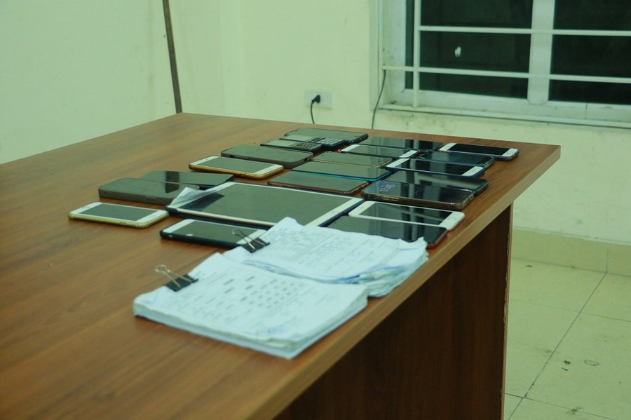 Tang vật vụ án bị thu giữ. (Ảnh: CANA) Tang vật vụ án bị thu giữ. (Ảnh: CANA)