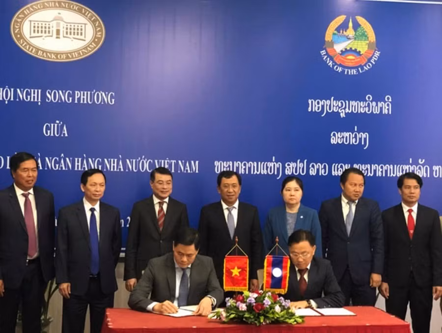 Ghi nhớ về hợp tác giữa BUH với Học viện Ngân hàng Lào được 2 bên ký kết vào tháng 9/2019