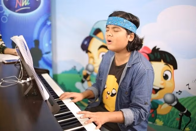 Jayden, thần đồng âm nhạc, gia đình Jayden, Viet Nam Idol Nhí 2016, cậu bé lai, nổi tiếng, tai tiếng, dạy con