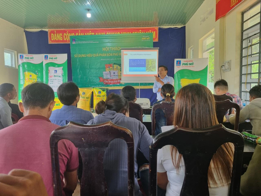 PVFCCo tổ chức các Hội thảo hướng dẫn sử dụng phân bón hiệu quả cho cây sầu riêng. PVFCCo tổ chức các Hội thảo hướng dẫn sử dụng phân bón hiệu quả cho cây sầu riêng.