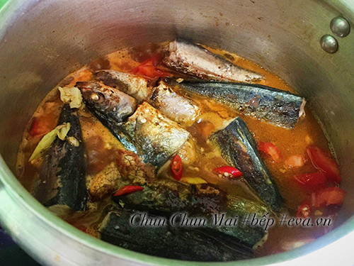 Ca nuc kho ca chua dam da dua com