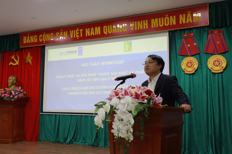 Ông Tạ Ngọc Trí - Phó Trưởng Ban thường trực Ban Chỉ đạo Giáo dục trẻ khuyết tật và trẻ em có hoàn cảnh khó khăn, Phó Vụ trưởng Vụ Giáo dục Tiểu học (Bộ GD&ĐT). Ông Tạ Ngọc Trí - Phó Trưởng Ban thường trực Ban Chỉ đạo Giáo dục trẻ khuyết tật và trẻ em có hoàn cảnh khó khăn, Phó Vụ trưởng Vụ Giáo dục Tiểu học (Bộ GD&ĐT).