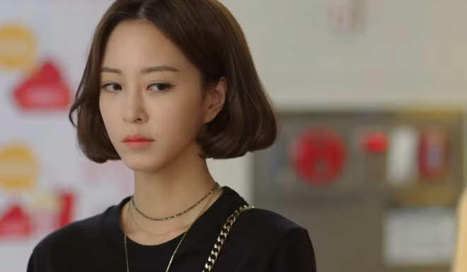 dem tan hon bi chong danh duoi vi 1 tin nhan, ngo dau do la am muu co chuan bi - 3